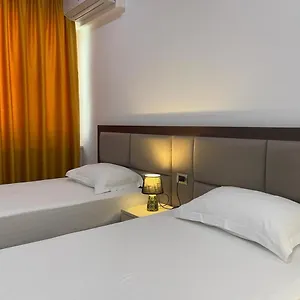 3b Boutique 4* Sarandë