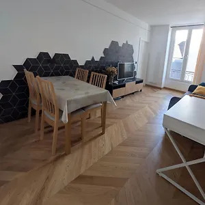 Omarais París