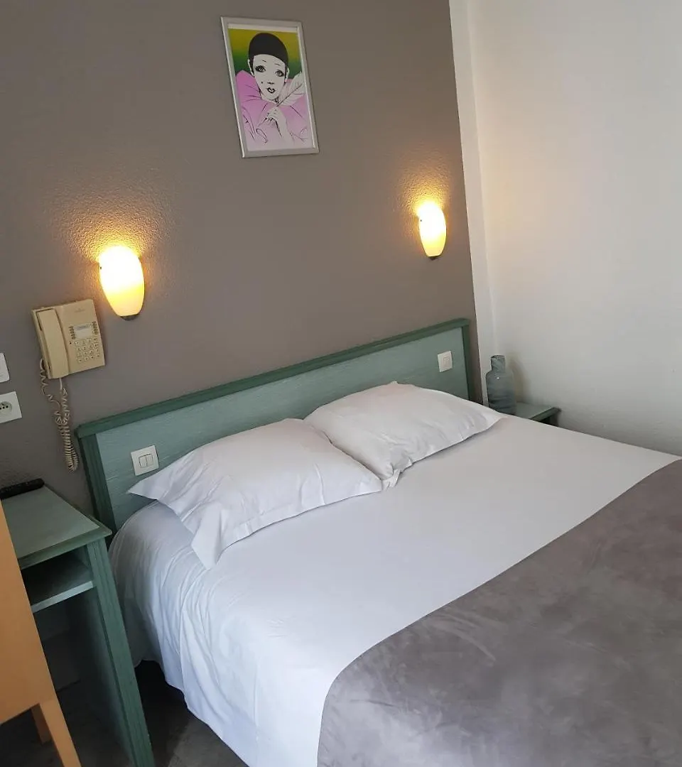 Hotel Le Saint-Hubert - Gare De Lyon Bastille Paris