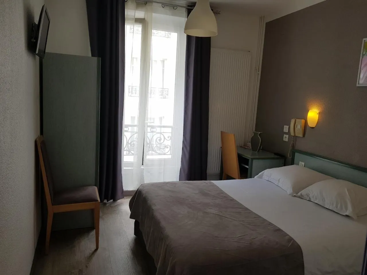 Hotel Le Saint-Hubert - Gare De Lyon Bastille Paris